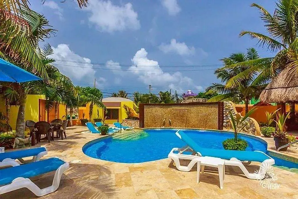 Beautifully Decorated, Modern Villa! Located Close To Downtown Isla Mujeres!!! Hébergement de vacances