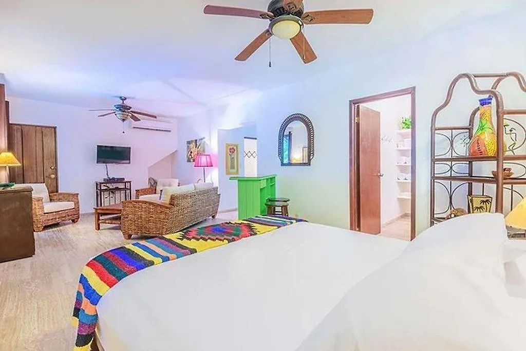 Beautifully Decorated, Modern Villa! Located Close To Downtown Isla Mujeres!!! 0*,  멕시코
